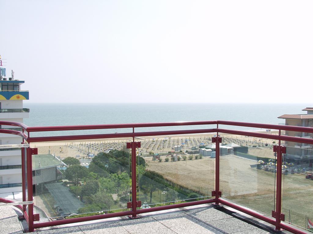 Hotel Coppe Jesolo Extérieur photo